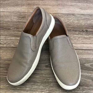 VINCE Perforated Slip-On Seakers